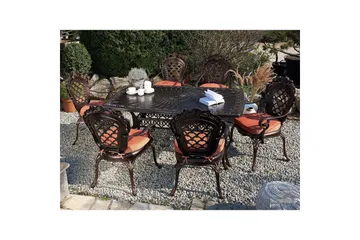 Trädgårdsbord Beliani Lizzano Brown||Orange - Hagemøbler & utemiljø - Hagebord - Spisebord ute