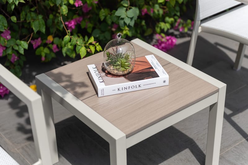 Urbanite Utesidebord 50×50 cm - Lys Grå - Hagemøbler & utemiljø - Hagebord - Sidebord utendørs