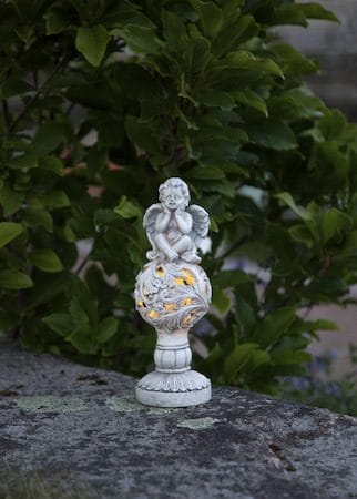 Angel solcelledekorasjon 27 cm - beige - Hagemøbler & utemiljø - Hagedekorasjon & utemiljø - Hagefigurer & hagepynt