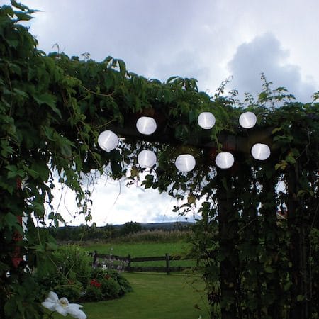 Festival solcellelyslenke - hvit - Hagemøbler & utemiljø - Hagedekorasjon & utemiljø - Hagebelysning