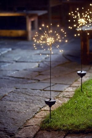Firework Solar solcelledekorasjon 26 cm - svart - Hagemøbler & utemiljø - Hagedekorasjon & utemiljø - Hagebelysning