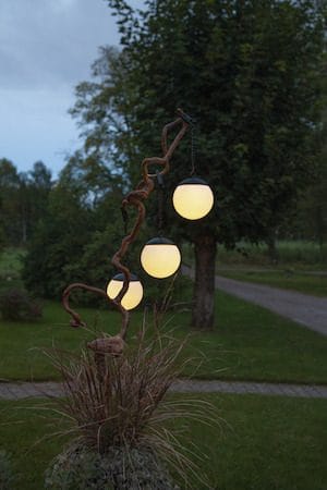 Globus solcelledekorasjon 10 cm - hvit og svart - Hagemøbler & utemiljø - Hagedekorasjon & utemiljø - Hagebelysning