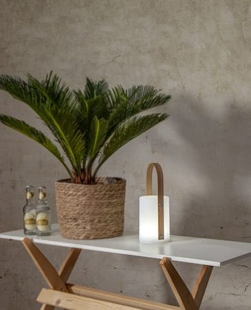 Lisa Lykt 12 cm - hvit og naturfarget - Hagemøbler & utemiljø - Hagedekorasjon & utemiljø - Hagefigurer & hagepynt - Utelykt