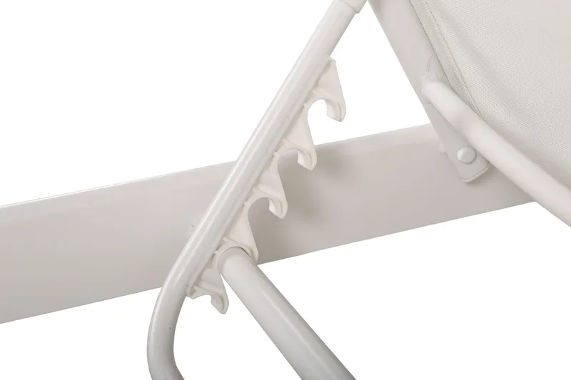 Monaco solseng med justerbar rygg i aluminium, hvit tekstil - Hvit - Hagemøbler & utemiljø - Stoler & Lenestoler - Solsenger & solvogner