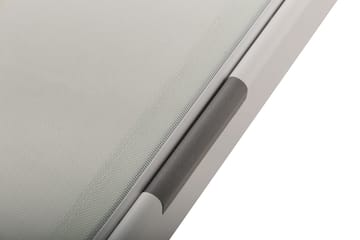 Monaco solseng med justerbar rygg i aluminium, hvit tekstil - Hvit - Hagemøbler & utemiljø - Stoler & Lenestoler - Solsenger & solvogner