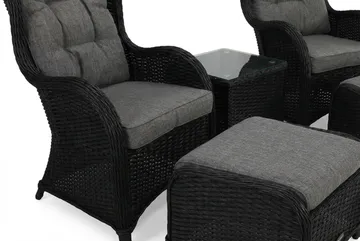 Marcus Cafésett med 2 Ørelappstoler med Fotskammel inkl. Pute - Svart - Hagemøbler & utemiljø - Hagegruppe - Cafemøbler & cafesett