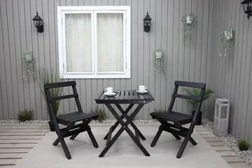 Wilma Cafésett 65x65 cm + 2 Stoler Grå/Hvit - Baltic Garden - Hagemøbler & utemiljø - Hagegruppe - Cafemøbler & cafesett
