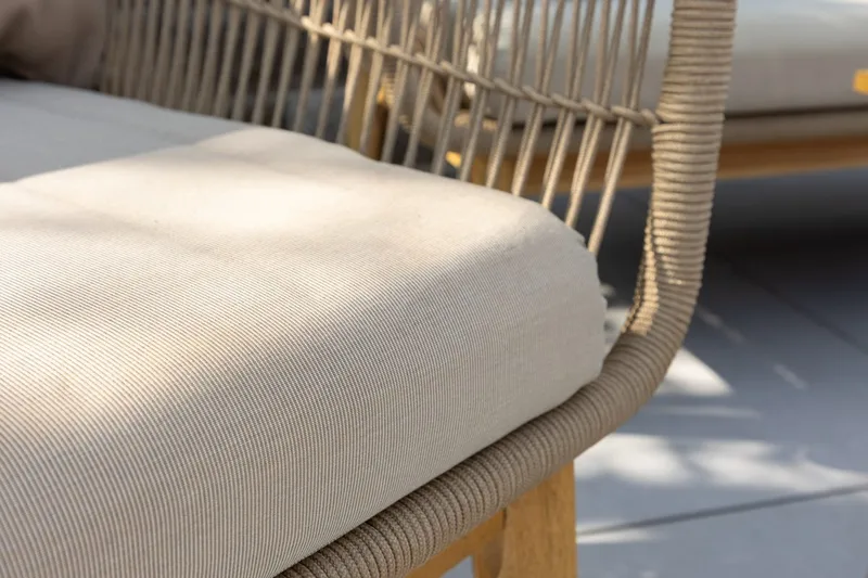 Chania sofagruppe 2-seters sofa + 2 lenestoler med bord utendørs - Brun - Hagemøbler & utemiljø - Hagegruppe - Sofagruppe utendørs