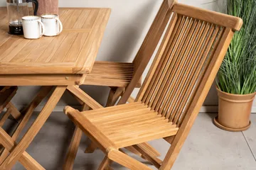 Kenya Spisegruppe 120x70 cm + 4 Kenya Sammenleggbar Stol - Brun - Hagemøbler & utemiljø - Hagegruppe - Spisegrupper hage