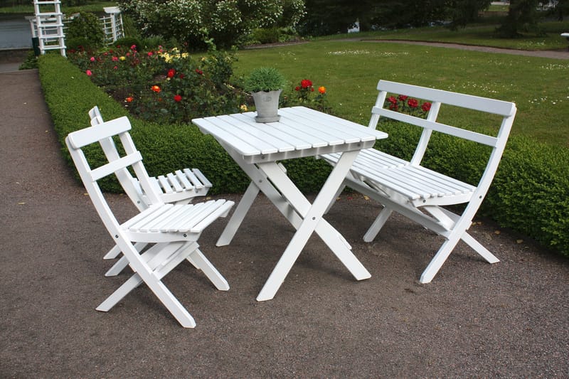 Larios Spisegruppe + 2 Sammenleggbare Stoler + Benk - Hvit - Hagemøbler & utemiljø - Hagegruppe - Spisegrupper hage