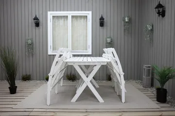 Larios Spisegruppe + 2 Sammenleggbare Stoler + Benk - Hvit - Hagemøbler & utemiljø - Hagegruppe - Spisegrupper hage