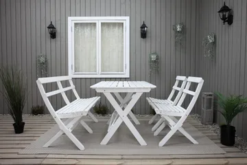 Larios Spisegruppe + 2 Sammenleggbare Stoler + Benk - Hvit - Hagemøbler & utemiljø - Hagegruppe - Spisegrupper hage