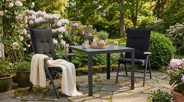 Tunis Spisegruppe 90x90 + 2 Monaco Lyx Posisjonsstol m Pute - Svart/Grå - Hagemøbler & utemiljø - Hagegruppe - Spisegrupper hage