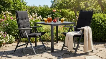 Tunis Spisegruppe 90x90+2 Monaco Light Posisjonsstol m Pute - Svart/Grå - Hagemøbler & utemiljø - Hagegruppe - Spisegrupper hage