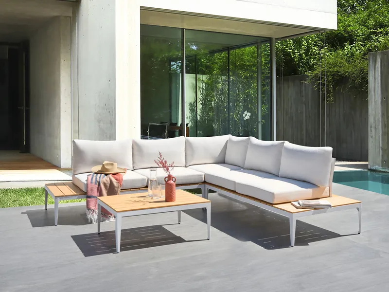 Hjørnesofa utendørs med bord 5-seter Positano - Hvit/Brun - Hagemøbler & utemiljø - Hagegruppe - Sofagruppe utendørs