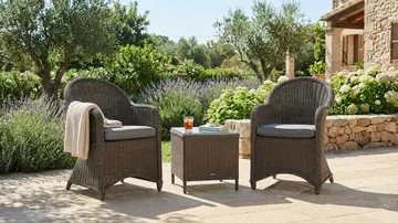 Marcus Cafésett med 2 Light Lenestoler m Pute - Grå - Hagemøbler & utemiljø - Hagegruppe - Cafemøbler & cafesett