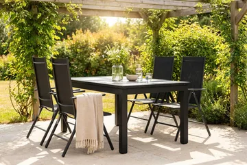Monaco utendørs spisegruppe, uttrekkbar 150–250x90 med 4 Maggie regulerbare stoler - Svart/Grå - Hagemøbler & utemiljø - Hagegruppe - Spisegrupper hage
