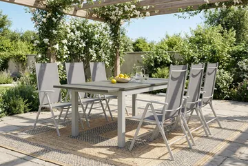 Monaco utendørs spisegruppe uttrekkbar 150–250x90 med 6 Maggie regulerbare stoler - Hvit/Grå - Hagemøbler & utemiljø - Hagegruppe - Spisegrupper hage