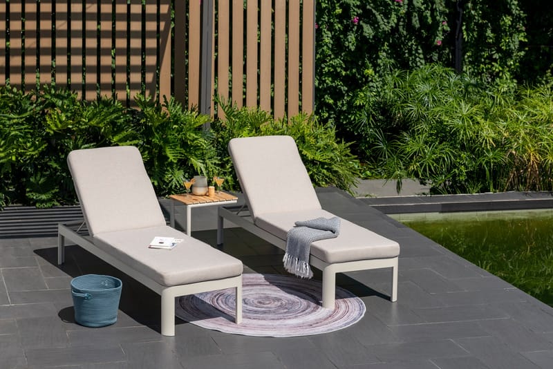 Portals Solseng + C-form sidebord - Beige/Tre - Hagemøbler & utemiljø - Stoler & Lenestoler - Solstoler