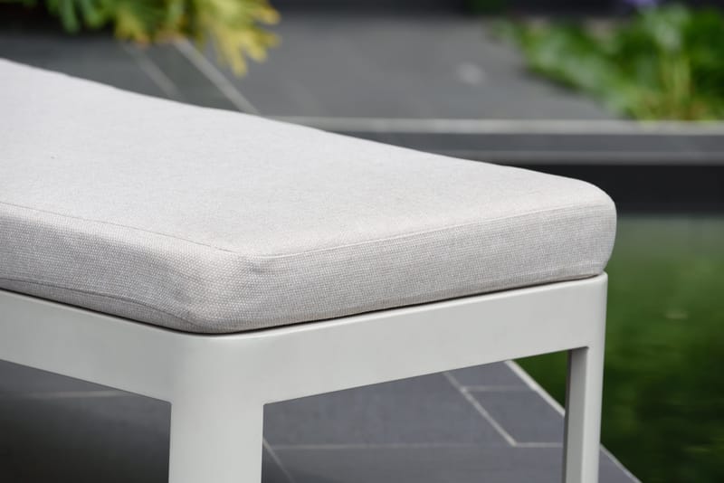 Portals Solseng + C-form sidebord - Beige/Tre - Hagemøbler & utemiljø - Stoler & Lenestoler - Solstoler