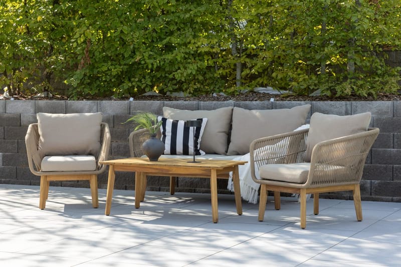 Sofagruppe Chania 2-seters sofa + 2 lenestoler med bord utendørs, Brun