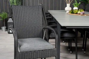 Spisegruppe for utendørsbruk Levels bord 229/310 – svart/grå – Anna-stol – svart 10 Svart/grå - Hagemøbler & utemiljø - Hagegruppe - Spisegrupper hage