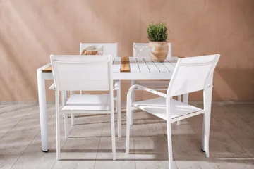 Togo Spisegruppe 150 cm Rektangulær med 4 Santorini Stoler - Natur - Hagemøbler & utemiljø - Hagegruppe - Spisegrupper hage