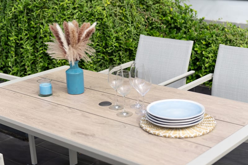 Urbanite Spisegruppe Utendørs 160 cm 4 Lenestoler - Grå - Hagemøbler & utemiljø - Hagegruppe - Spisegrupper hage