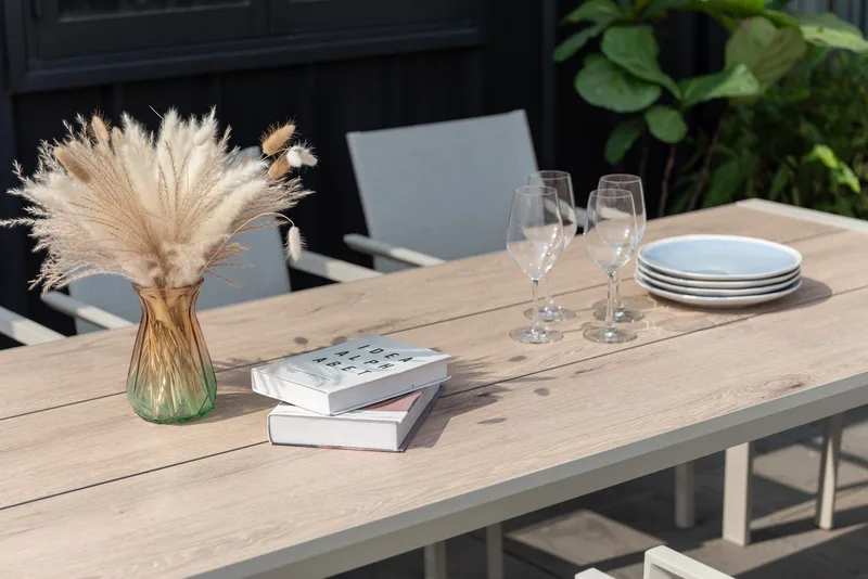 Urbanite Spisegruppe Utendørs 205 cm 8 Lenestoler - Grå - Hagemøbler & utemiljø - Hagegruppe - Spisegrupper hage