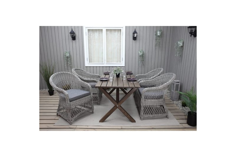 Utendørs møbelgruppe 150 cm bord & 4 Merida grå stoler Brun - Brun - Hagemøbler & utemiljø - Hagegruppe - Spisegrupper hage