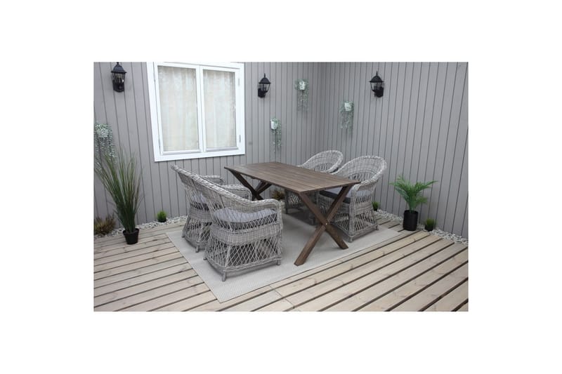 Utendørs møbelgruppe 150 cm bord & 4 Merida grå stoler Brun - Brun - Hagemøbler & utemiljø - Hagegruppe - Spisegrupper hage
