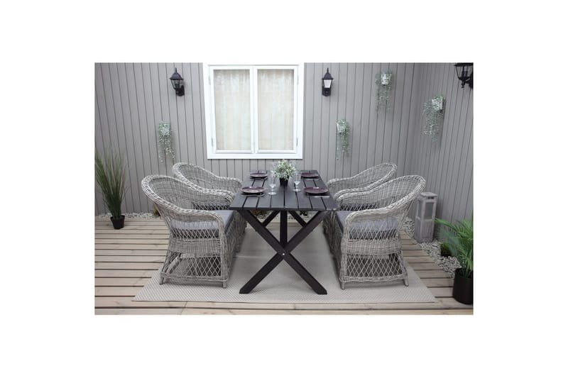 Utendørs møbelgruppe 150 cm bord & 4 Merida grå stoler Svart - Svart - Hagemøbler & utemiljø - Hagegruppe - Spisegrupper hage
