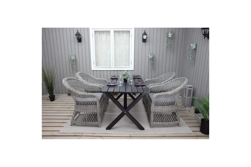 Utendørs møbelgruppe 150 cm bord & 4 Merida grå stoler Svart - Svart - Hagemøbler & utemiljø - Hagegruppe - Spisegrupper hage
