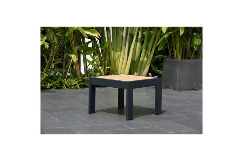 Utendørs møbelgruppe Lifestyle Garden PALAU 2x siderstol + 2x ottoman + sidebord 60 cm - Hagemøbler & utemiljø - Hagegruppe - Cafemøbler & cafesett