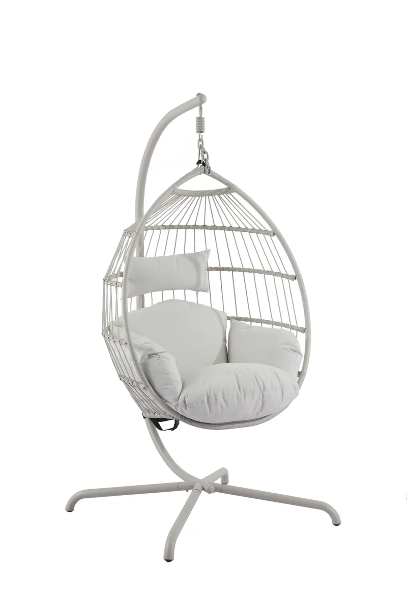 Corvin Hengestol utendørs