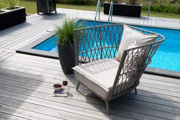 Lenestol Hillerstorp Jet Set Lounge - Beige - Hagemøbler & utemiljø - Stoler & Lenestoler - Utelenestoler