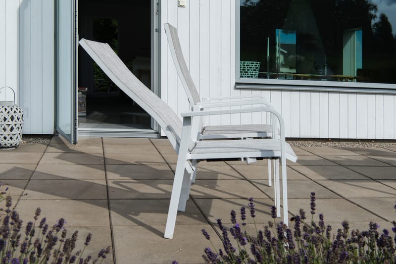 Hillerstorp Hånger Posisjonsstol 57x64 cm - Hvit - Hagemøbler & utemiljø - Balkong & terrasse - Balkongmøbler - Balkongstoler