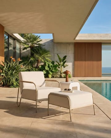 Stol utendørs Nimis med fotskammel - Beige - Hagemøbler & utemiljø - Stoler & Lenestoler - Utelenestoler