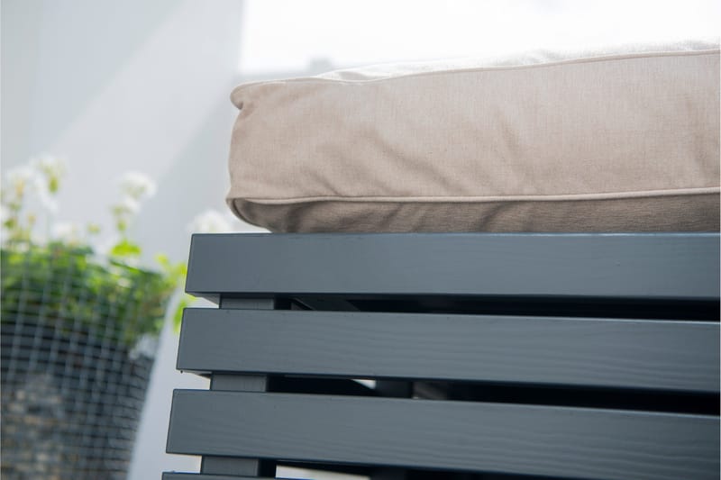 BARA VARA Stol - Hillerstorp - Hagemøbler & utemiljø - Stoler & Lenestoler - Utelenestoler