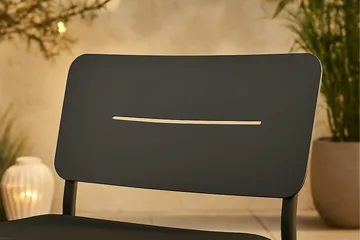 Lina Loungestol med Pute Svart - Venture Home - Hagemøbler & utemiljø - Stoler & Lenestoler - Utelenestoler