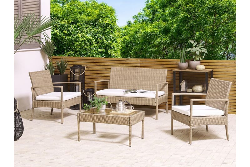 Loungegruppe utendørs 4-seters kunstrotting lysebrun MARSALA - Tre/natur - Hagemøbler & utemiljø - Loungemøbler - Loungegrupper