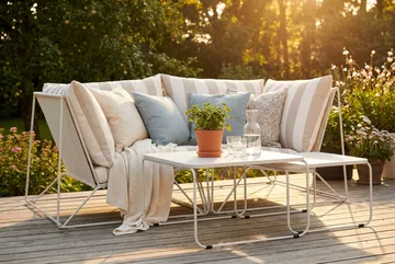 Usteryd utendørs rett 2-seters sofa - Beige/Stripete - Hagemøbler & utemiljø - Loungemøbler - Loungegrupper