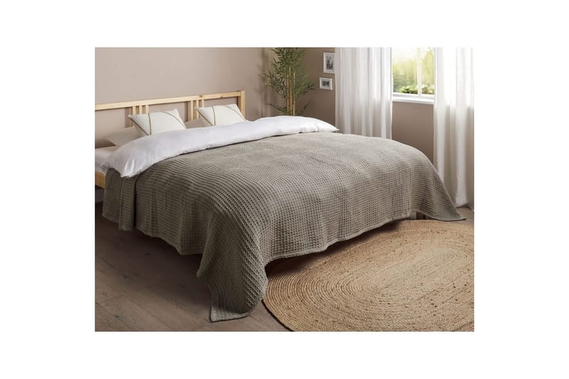 Sengeteppe Chagyl Taupe, 220x240 cm - Taupe, 220x240 cm - Tekstiler & tepper - Sengetøy - Sengeteppe - Sengeteppe dobbeltseng