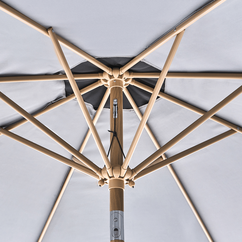 Parasoll utendørs 270 cm Isolotto - grå/brun/svart - Hagemøbler & utemiljø - Solbeskyttelse - Parasoller - Balkongparasoll