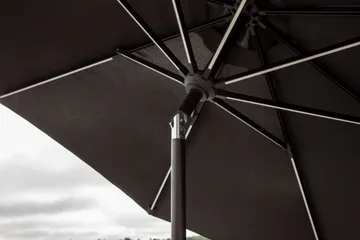 Sabal Parasoll 270 cm med LED - Svart - Hagemøbler & utemiljø - Solbeskyttelse - Parasoller