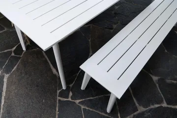 Hillerstorp Stoltö Benk - Hvit - Hagemøbler & utemiljø - Utesofa - Hagebenk & utebenk