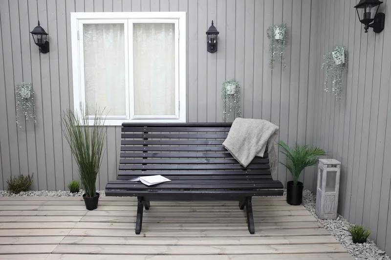 Norvald Benk - Kaffesvart - Hagemøbler & utemiljø - Utesofa - Hagesofa & hagebenk