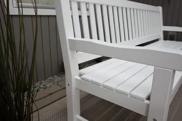 Rimforsa Hagesofa - Hvitglasert Furu - Hagemøbler & utemiljø - Utesofa - Hagesofa & hagebenk