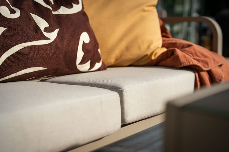 Hillerstorp Hånger Sofa - Sand - Hagemøbler & utemiljø - Utesofa - Hagesofa & hagebenk