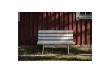 Hillerstorp Lund utesofa hvit - Hvit - Hagemøbler & utemiljø - Utesofa - Hagesofa & hagebenk